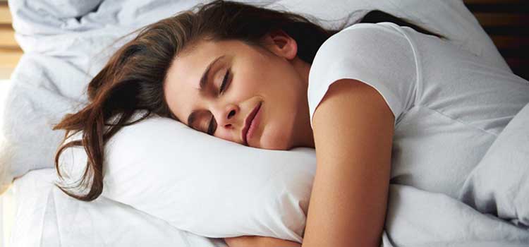 بهبود کیفیت خواب در مقاله خواص عسل مانوکا
